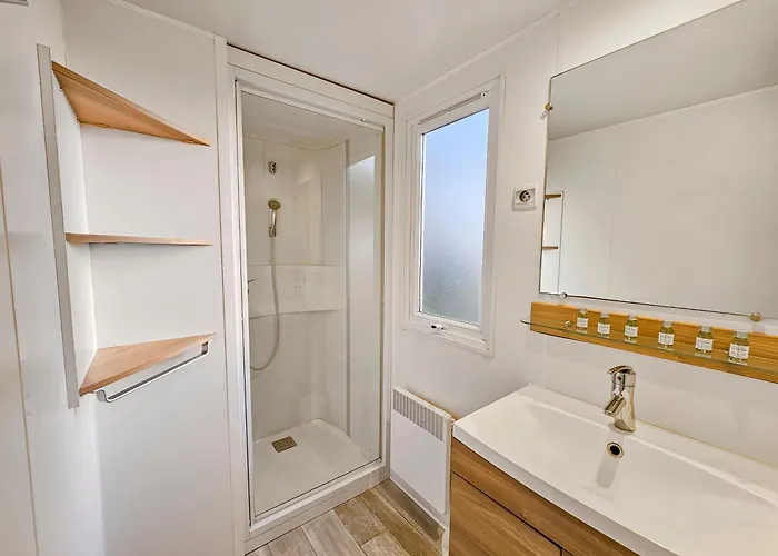 Loc Jade Kamp alanı Litteau